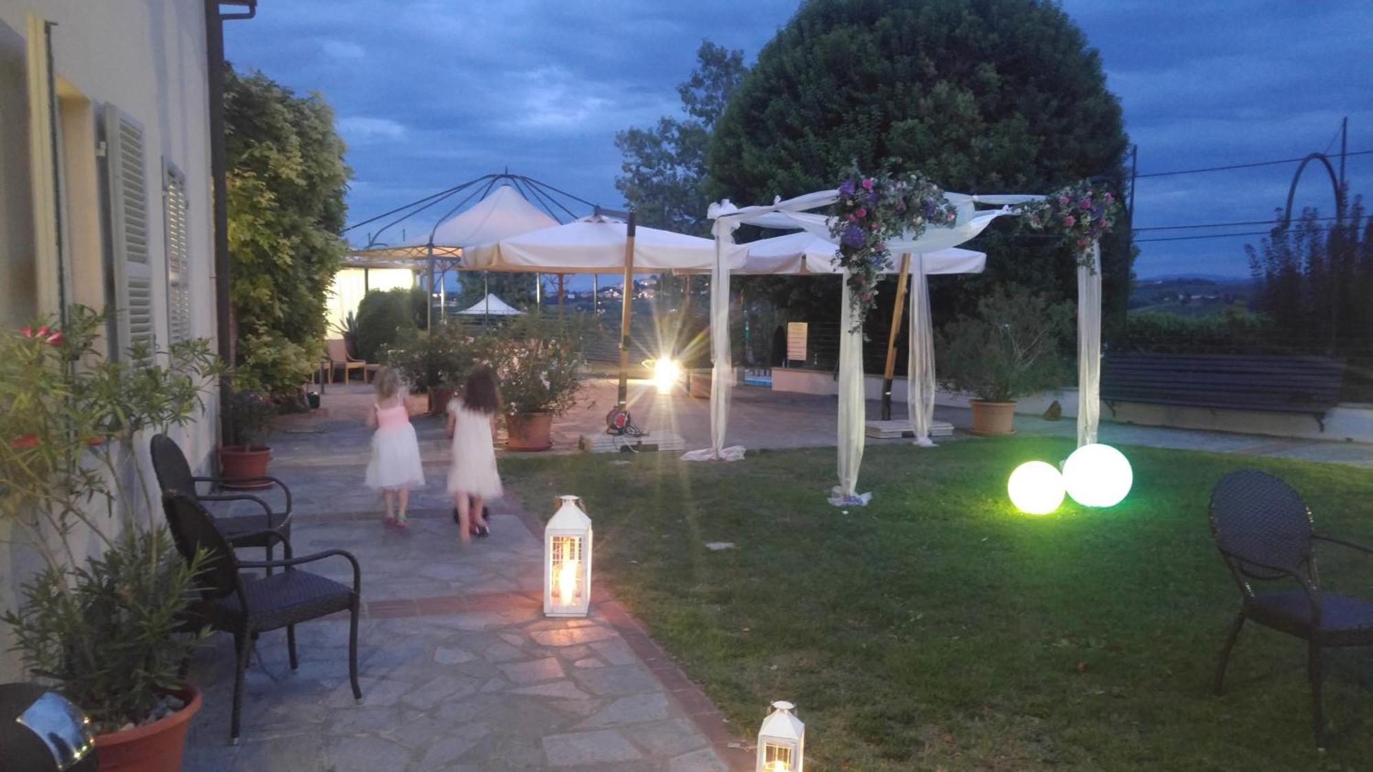 Locanda Del Boscogrande Montegrosso d'Asti Luaran gambar