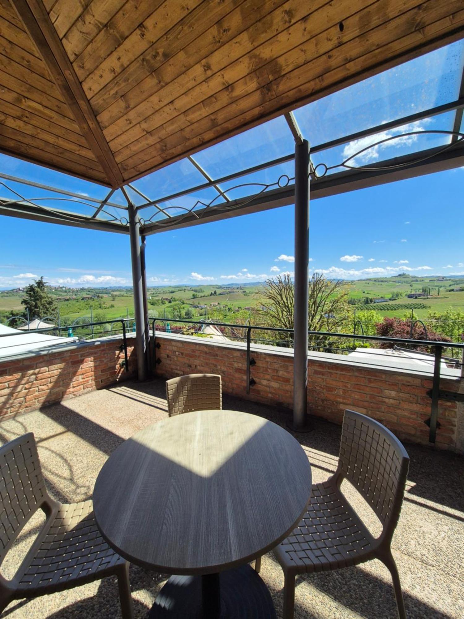 Locanda Del Boscogrande Montegrosso d'Asti Luaran gambar