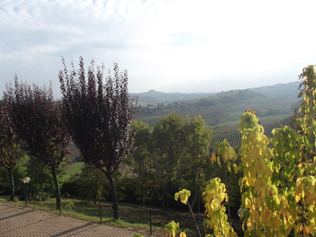 Locanda Del Boscogrande Montegrosso d'Asti Luaran gambar