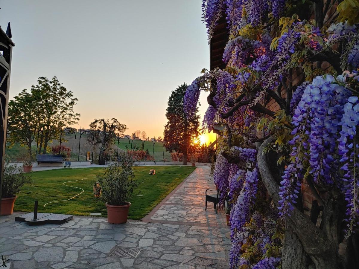 Locanda Del Boscogrande Montegrosso d'Asti Luaran gambar